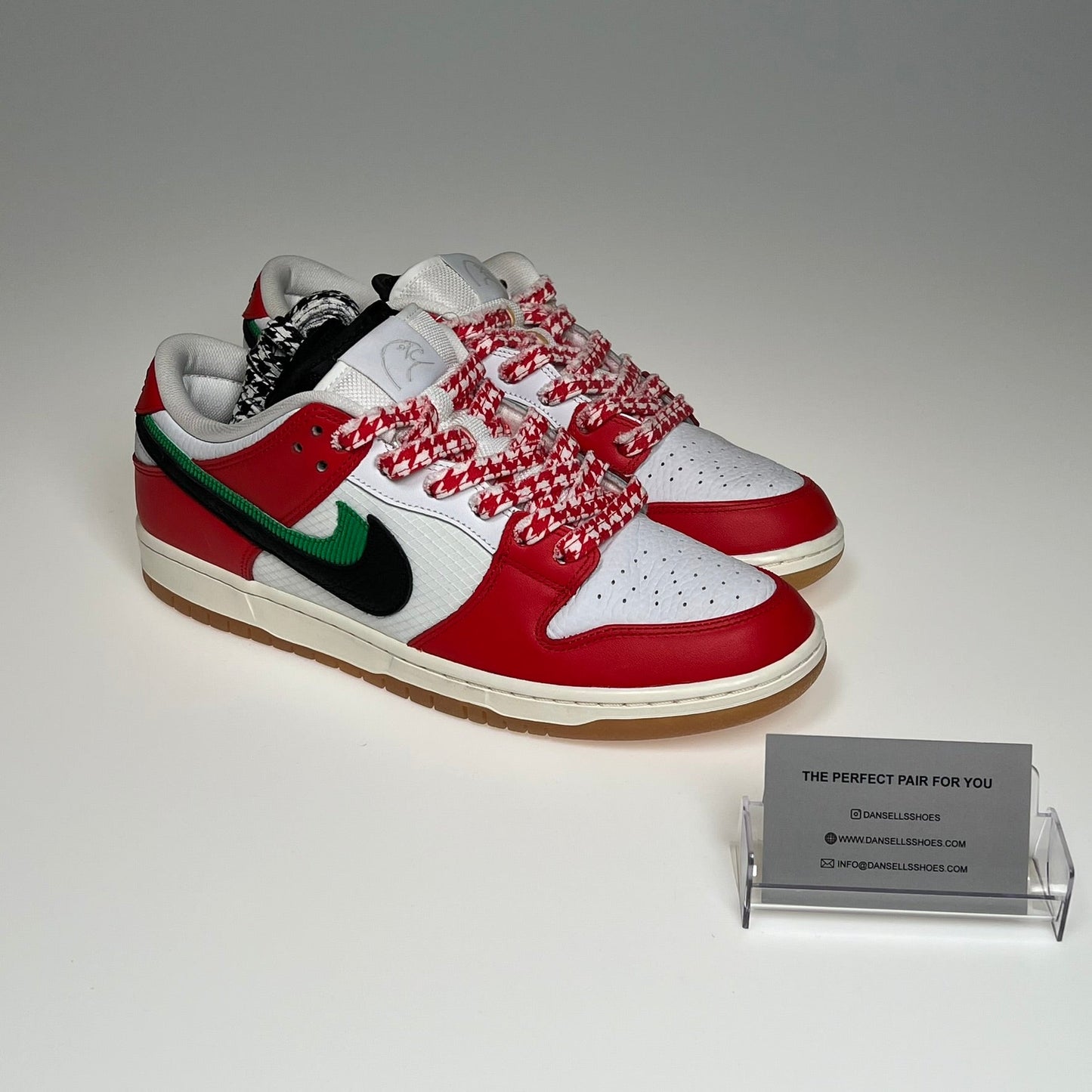 Nike SB Dunk Low 'Habibi'